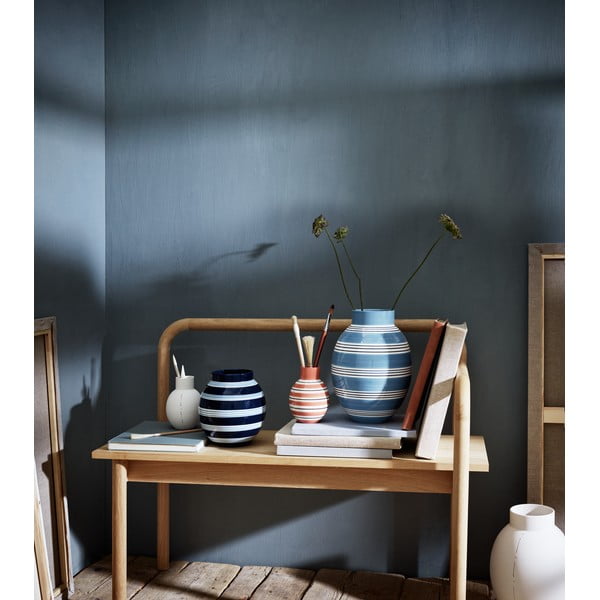 Vaso in ceramica rosa dipinto a mano Omaggio - Kähler Design-image-1