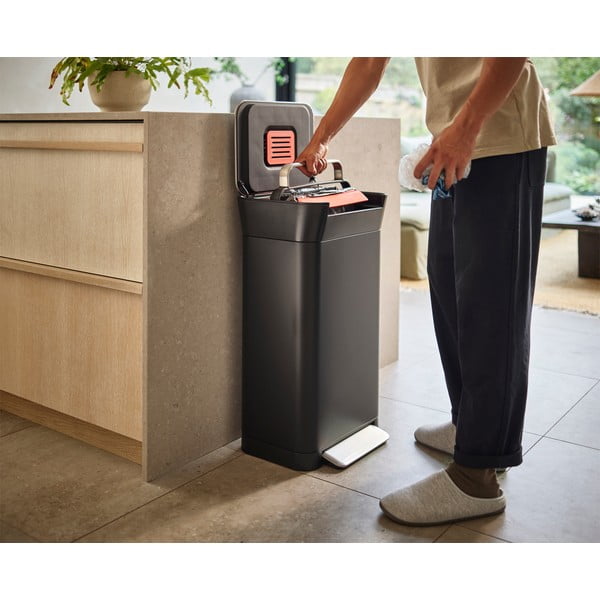 Pattumiera nera in acciaio 30 l Titan - Joseph Joseph-image-3