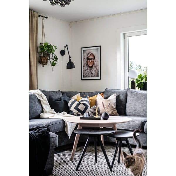 Tavolino rotondo in rovere decorato in colore naturale 90x90 cm Yumi - Rowico-image-3