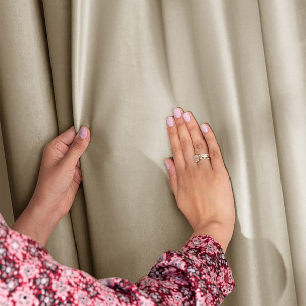 Tenda parzialmente oscurante marrone/beige in velluto 140x270 cm Eyelets – Restilo-image-3