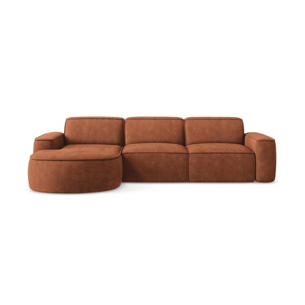 Divano angolare color terracotta (con penisola a sinistra/con chaise lounge) con rivestimento in ciniglia Omao – Makamii