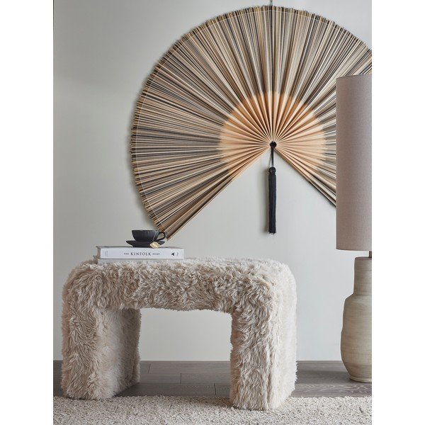 Poggiapiedi beige con rivestimento in pelliccia sintetica Bobbie – Bloomingville-image-1