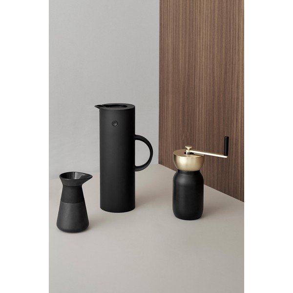 Lattiera nera in gres 400 ml Theo – Stelton-image-3
