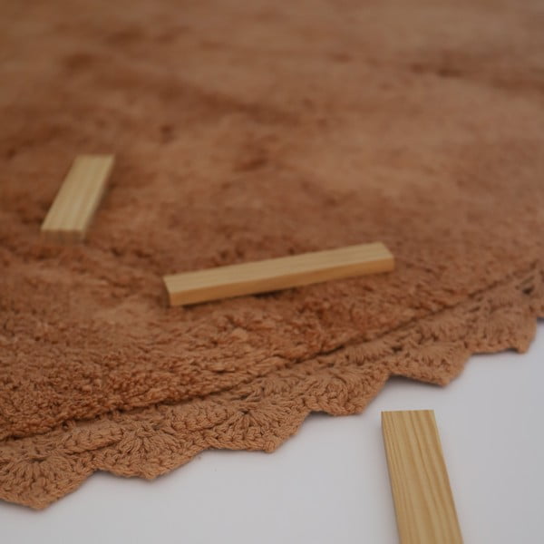 Tappeto rotondo color mattone in cotone lavabile e tessuto a mano ø 110 cm Perla Toffee – Nattiot-image-1