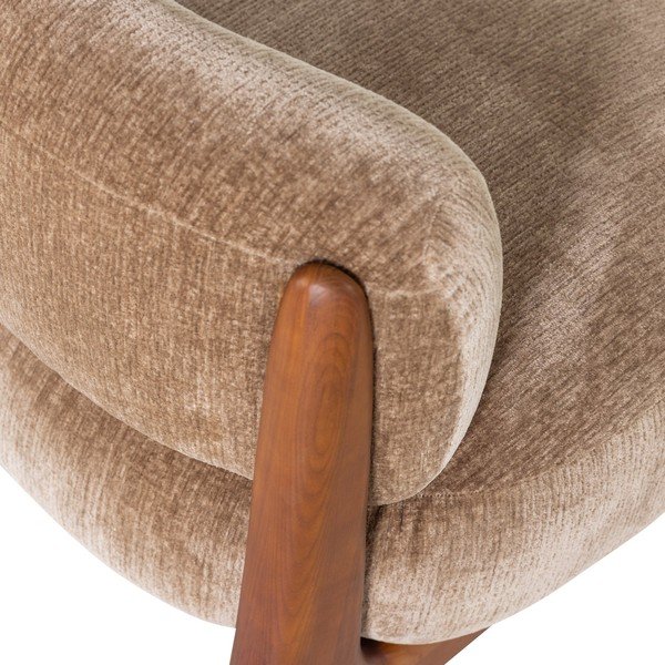 Poltrona beige con rivestimento in velluto Runi – WOOOD-image-4