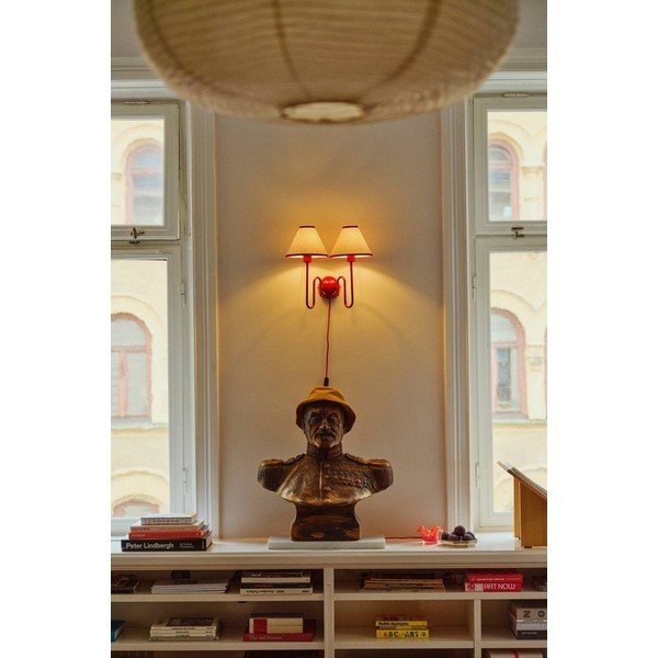 Lampada da parete rossa/beige in lino con alimentazione a corrente Juliet – Jotex-image-1