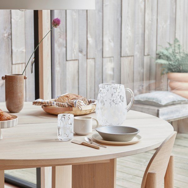 Sedia da pranzo colore naturale chiaro in frassino massiccio Oy – OYOY Living Design-image-3