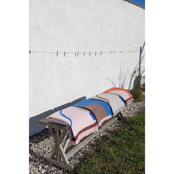 Coperta per TV burgundy/blu in cotone riciclato 130x175 cm Studio – Mette Ditmer Denmark-image-1