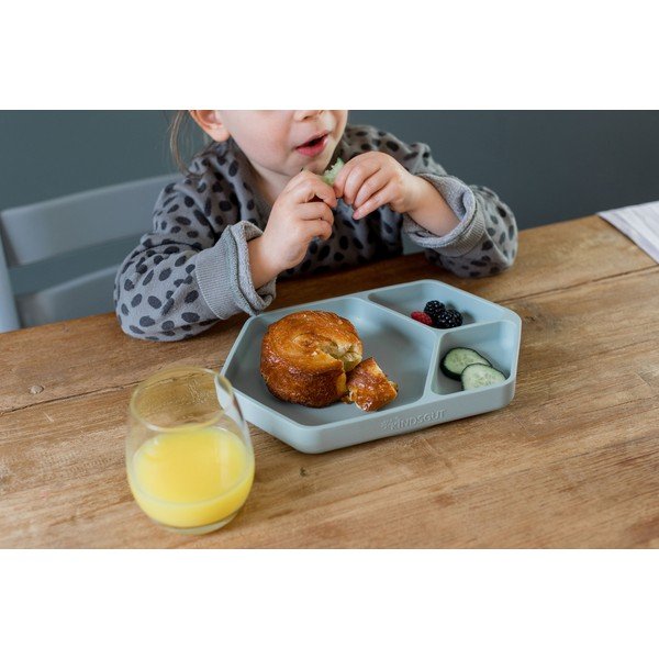 Piatto per bambini blu in silicone 16x25 cm – Kindsgut-image-4