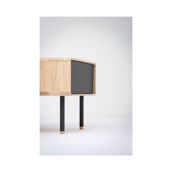 Comodino in legno di quercia con cassetto nero Fina - Gazzda-image-4