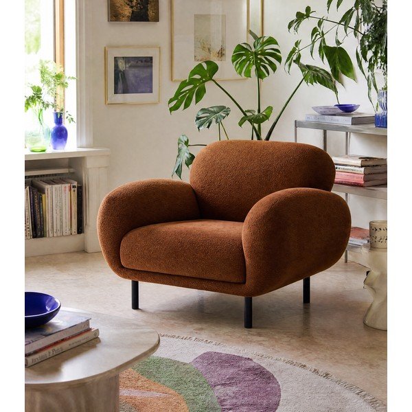 Poltrona color terracotta con rivestimento in bouclé Poppy – Micadoni -image-1
