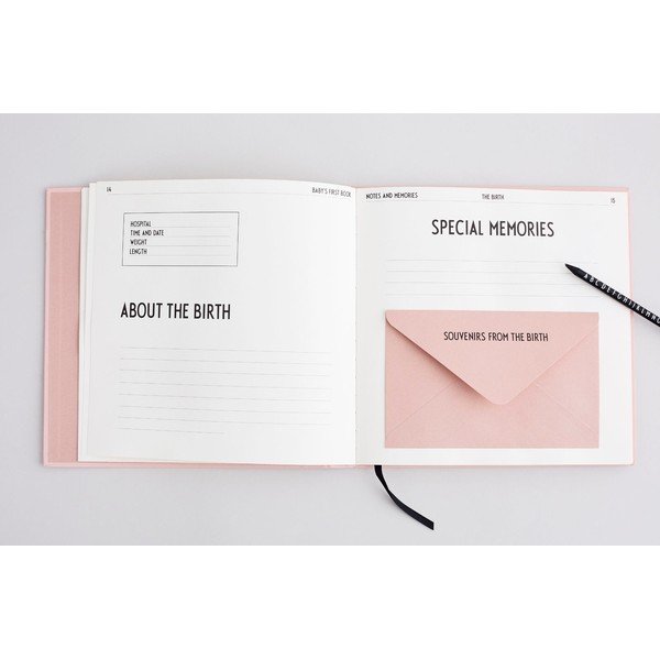 Libro di ricordi rosa per bambini Baby's First Book - Design Letters-image-1
