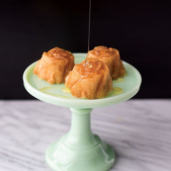 Stampo per 6 mini bundt cake in rosa dorato, 0,54 l - Nordic Ware-image-2