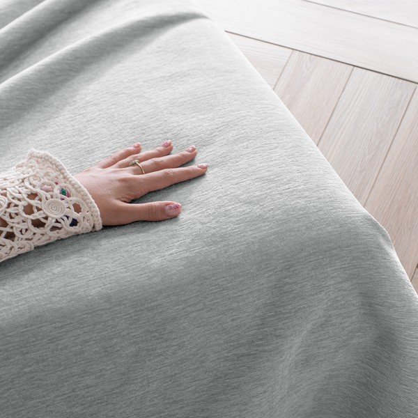 Copriletto grigio chiaro in ciniglia 220x240 cm Talo – Filumi-image-1