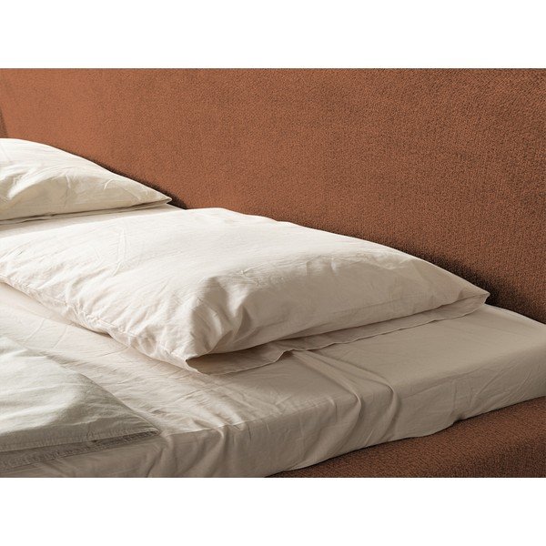 Letto matrimoniale imbottito color terracotta con rete inclusa 180x200 cm Makana – Makamii-image-1