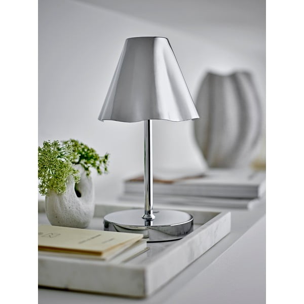Lampada da tavolo LED argentata con paralume in metallo (altezza totale 28 cm) Lianna – Bloomingville-image-1
