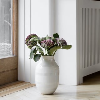 Vaso in ceramica bianca Omaggio - Kähler Design