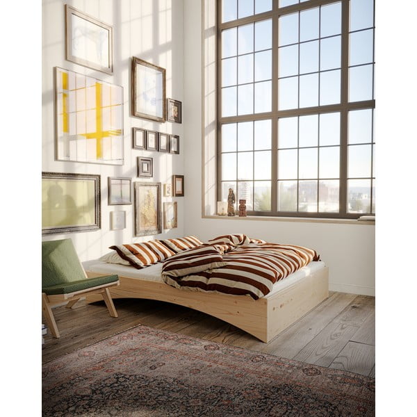 Letto matrimoniale di colore naturale in pino massiccio senza testiera 160x200 cm Orbit – Karup Design-image-1