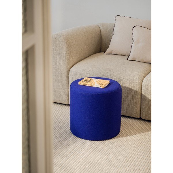 Poggiapiedi blu con rivestimento in lana Folk – noo.ma-image-1