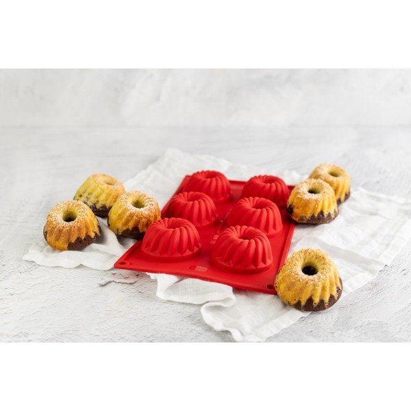 Stampo in silicone rosso per 6 mini bundt cake Flexxibel Love - Dr. Oetker-image-1
