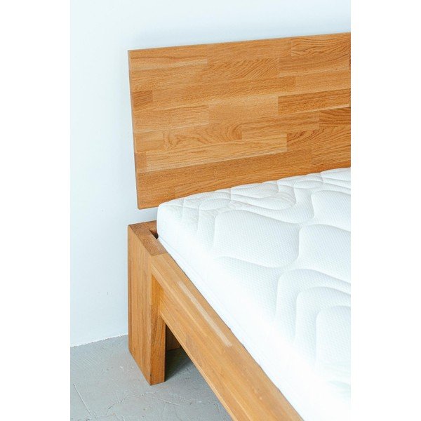 Letto matrimoniale di colore naturale in rovere massiccio 140x200 cm Montana – Olivia Living-image-4