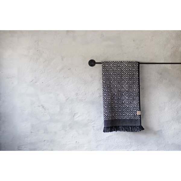 Asciugamano bianco e nero in cotone 50x95 cm Morocco – Mette Ditmer Denmark-image-2