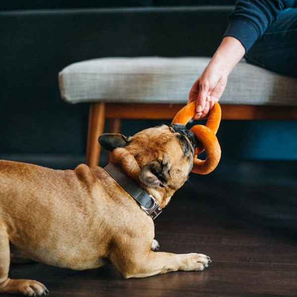 Giocattolo per cani Pretzel - P.L.A.Y.-image-1