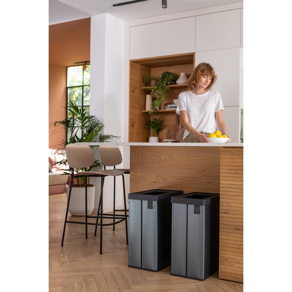 Cestino per la spazzatura blu in plastica riciclata 54 l Verto Recycle - Curver-image-1