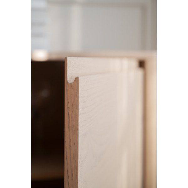 Credenza colore naturale chiaro con effetto rovere 180x70x40 cm Melstone – Rowico-image-3