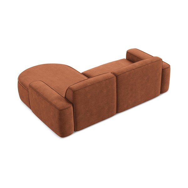 Divano angolare color terracotta (con penisola a destra/con chaise lounge) con rivestimento in ciniglia Omao – Makamii-image-3