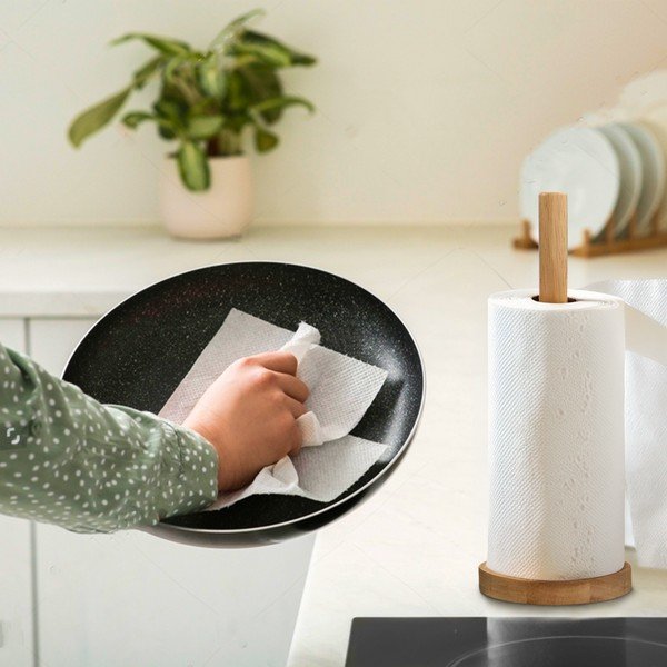Portarotolo da cucina verticale di colore naturale in legno ø 12 cm Soka – Premier Housewares-image-1