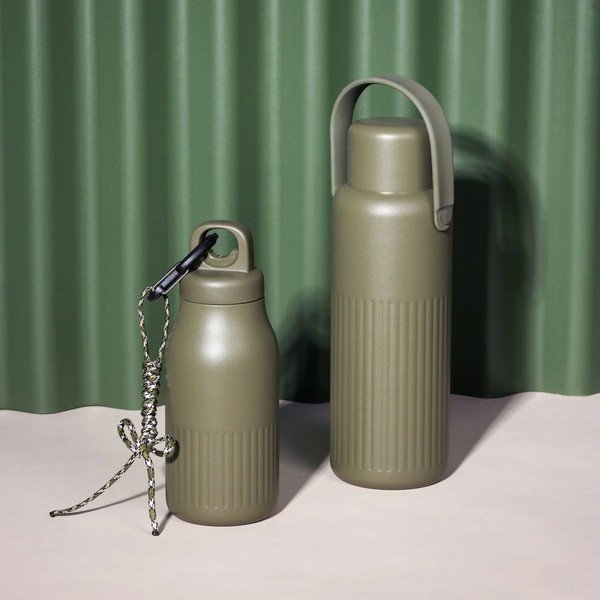 Borraccia termica verde in acciaio inox 1 l Theo – Sagaform-image-1
