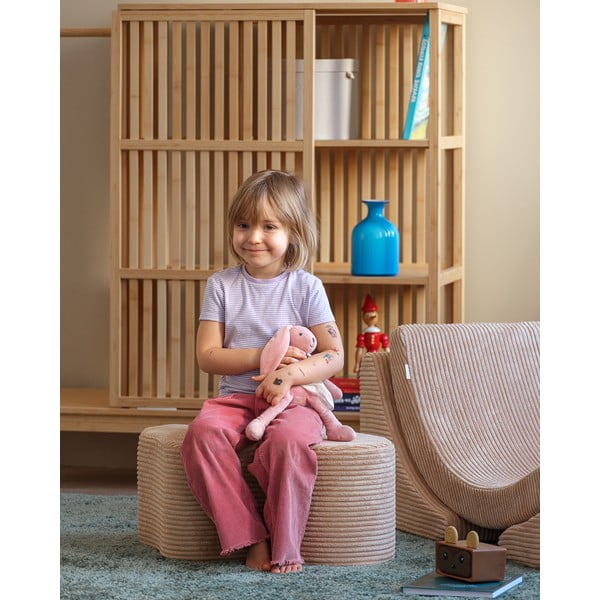 Pouf per bambini marrone chiaro con rivestimento in velluto a coste Cloud – Wigiwama-image-4
