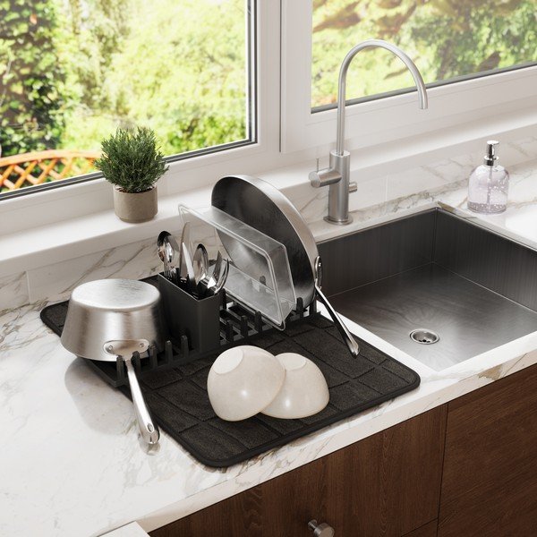 Tappetino scolapiatti nero opaco in plastica 61x43 cm Udry – Umbra-image-1