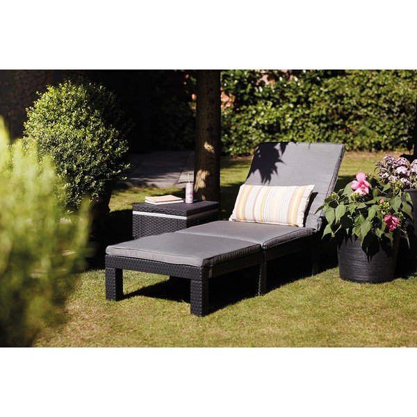 Sdraio da giardino grigio scuro in imbottito/in rattan artificiale regolabile Daytona – Keter-image-1