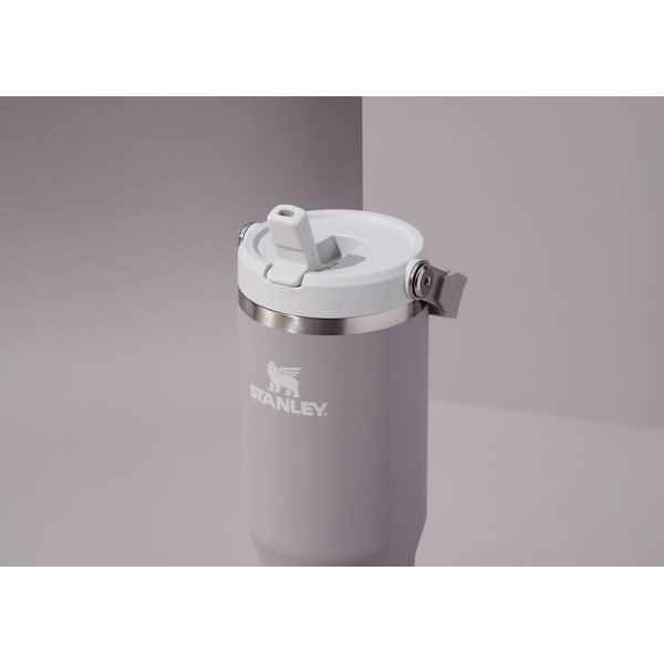 Borraccia termica grigio chiaro in acciaio inox 410 ml IceFlow™ Flip Straw 2.0 Tumbler Ash – Stanley-image-4