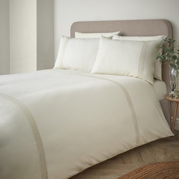 Set copripiumino e federa color crema per letto singolo 135x200 cm Pintuck Easy Iron Percale – Catherine Lansfield-image-1