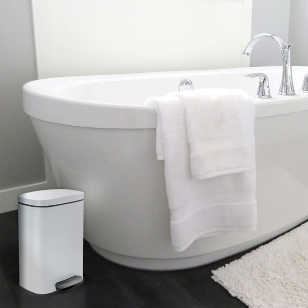 Cestino per la spazzatura bianco opaco in acciaio con pedale 5 l   Akira – Spirella-image-2