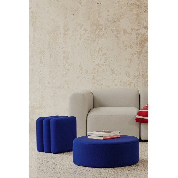 Poggiapiedi blu con rivestimento in lana Folk – noo.ma-image-3