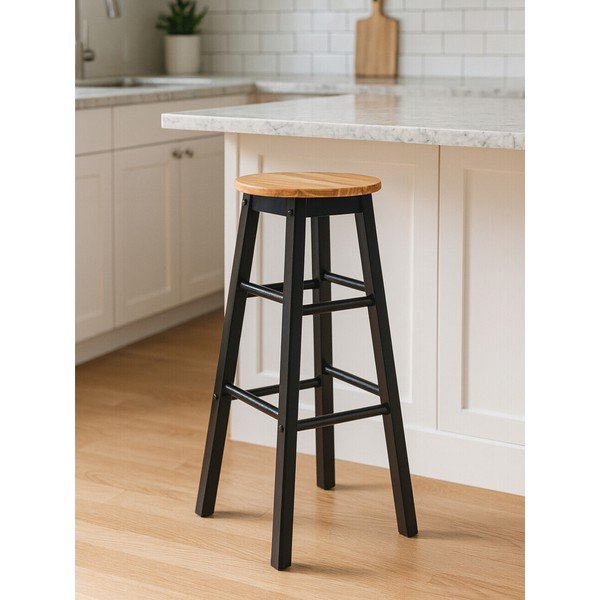 Sedia da bar nera/di colore naturale in legno di cauciù massiccio (altezza della seduta 74 cm) Chester – Premier Housewares-image-1