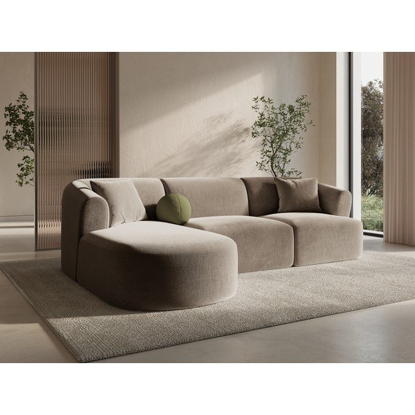 Divano angolare marrone chiaro (con penisola a sinistra/con chaise lounge) con rivestimento in velluto Campi – Cosmopolitan Design-image-1