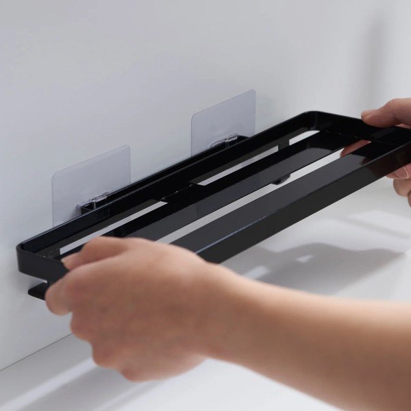 Mensola da bagno senza foratura nera opaca in acciaio Film Hook – YAMAZAKI-image-4