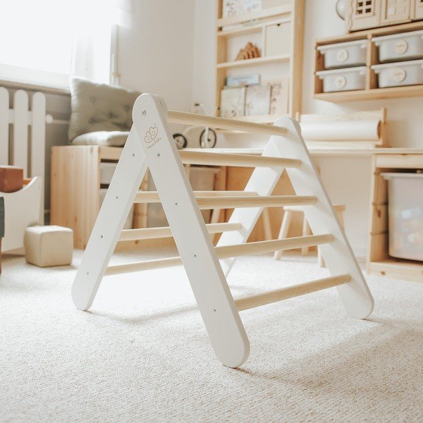 Pikler triangolo montessori bianco in pino massiccio 60x60x60 cm Montessori – Meowbaby-image-1