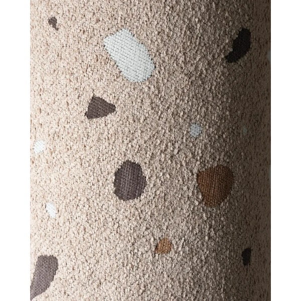 Cuscino per divano da bambini marrone chiaro con rivestimento in bouclé e ciniglia Terrazzo Bolster – Wigiwama-image-1