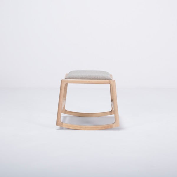 Pouf con struttura in legno di quercia e seduta in tessuto grigio Dedo - Gazzda-image-1