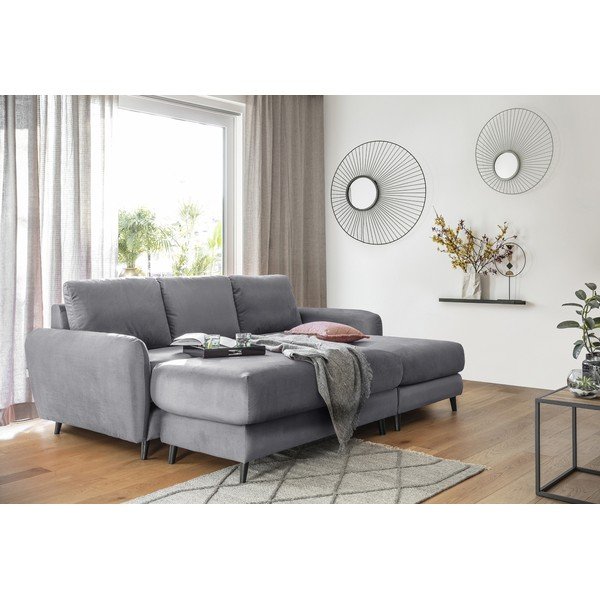 Divano angolare in velluto grigio chiaro con poggiapiedi, angolo destro Cosy Claire - Miuform-image-1