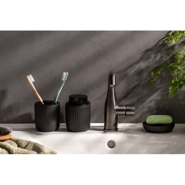 Set di accessori da bagno in ceramica nera Neat - PT LIVING-image-1