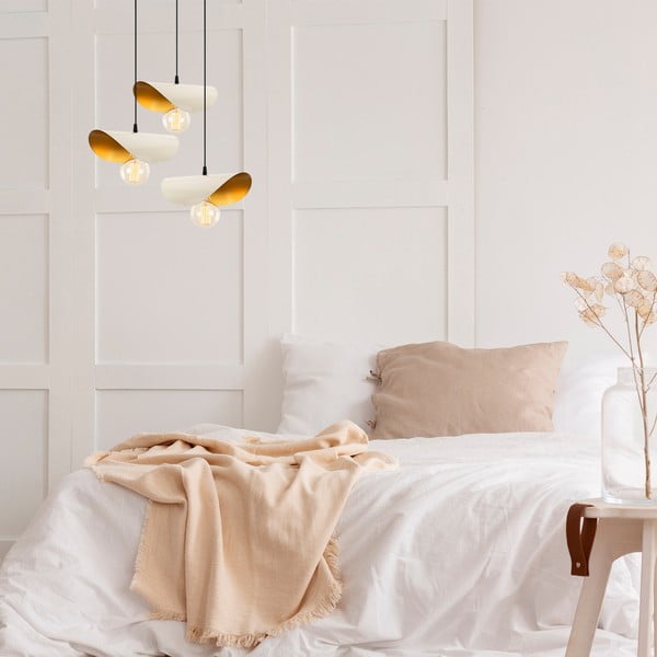 Lampadario bianco e dorato con paralume in metallo Sivani – Opviq lights-image-1