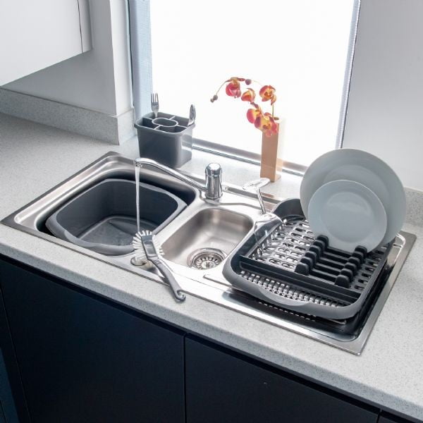 Lavorazione in plastica quadrata rosso mattone, 38 x 32 x 14 cm - Addis-image-1