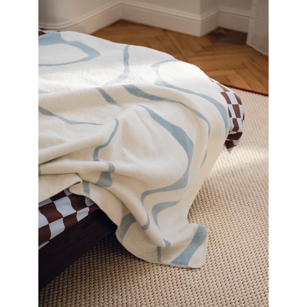 Coperta blu/color crema 150x200 cm Felu – noo.ma-image-4